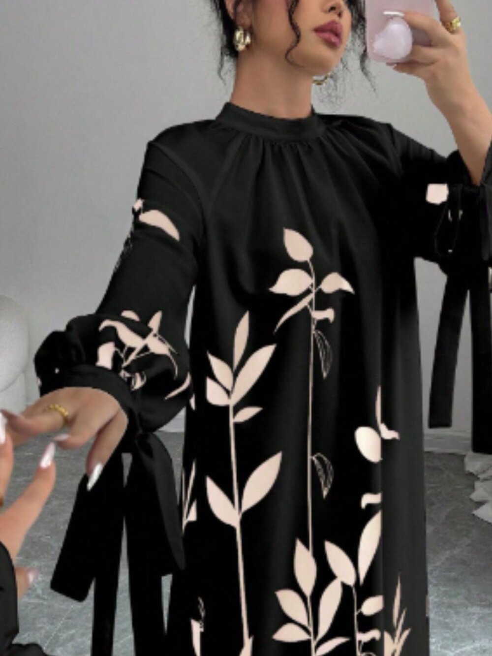 Lovely  Women's Long Sleeve Dress With Neck Tie And Floral Print - Picture 4 of 6
